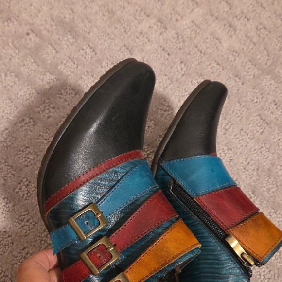 L'ARTISTE SpringStep Leather Booties 9 - Picture 7 of 8